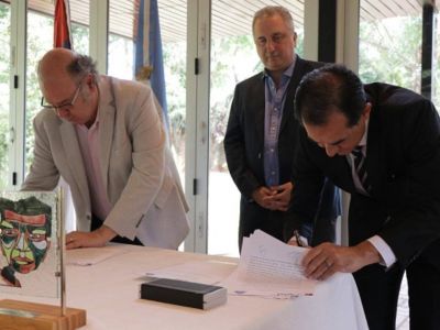 Misiones: Se firm� acuerdo para la operaci�n de puertos