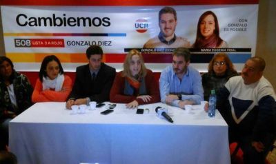 La UCR le pidi� la renuncia a Rojas: �La licencia no es una opci�n�
