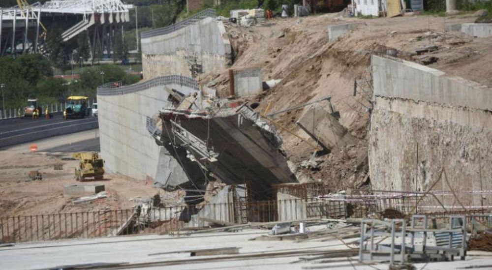 Ingenieros de la UNC peritarn el derrumbe del muro de la Circunvalacin