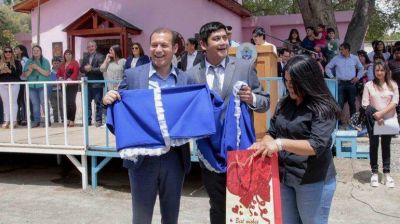 Bajada del Agrio ya tiene el plan para sumar los servicios de agua y cloacas
