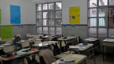 Paran los docentes bonaerenses y el Gobierno los acusa de 