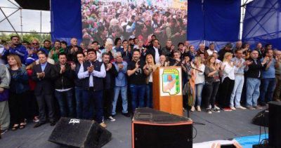 Moyano y Yasky compartieron un acto por el d�a de la lealtad