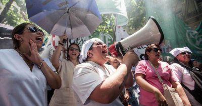 Marcharon los enfermeros para que Larreta los reconozca como profesionales de la salud