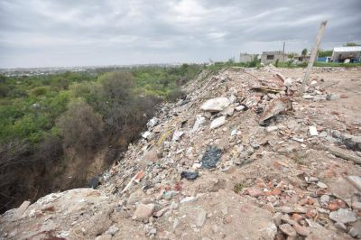 Municipalidad y Provincia se vuelven a enfrentar por basurales