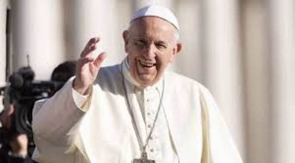 Papa Francisco: Reducir al hombre a un mero consumidor amenaza su libertad