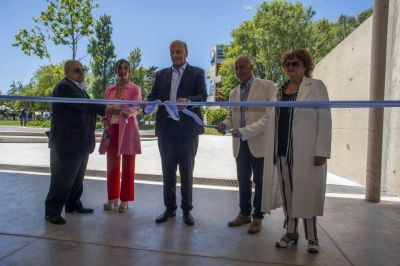 Multitudinaria inauguraci�n del Parque Santa Clara
