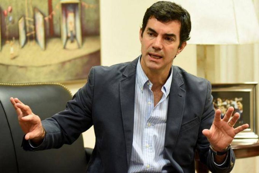 Urtubey donar� su sueldo hasta que termine su mandato: s�lo 12 de los 299 cobrados en pol�tica
