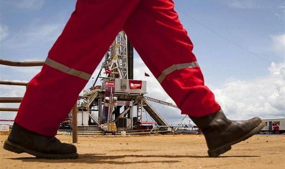 La petrolera rusa Rosneft se rene con Maduro para abordar el pago en petrleo de los prstamos de Rusia