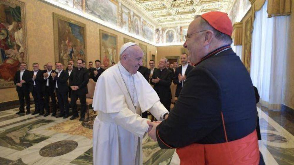 Papa: la Iglesia est� llamada a escuchar el grito de la humanidad