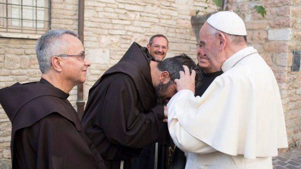Papa a Franciscanos de Siria: �Los tengo presente en cada comuni�n eucar�stica�