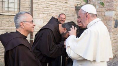Papa a Franciscanos de Siria: �Los tengo presente en cada comuni�n eucar�stica�