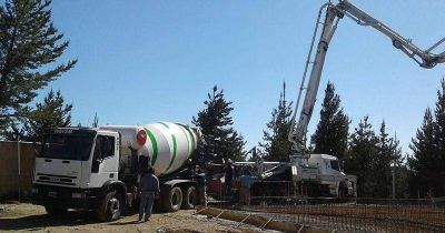 Avanzan las obras de provisi�n de agua potable para barrios del Este
