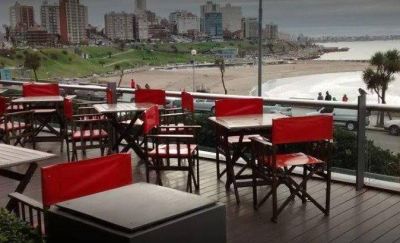 Cerr� la tradicional confiter�a Piazza y m�s de 20 empleados se quedaron en la calle