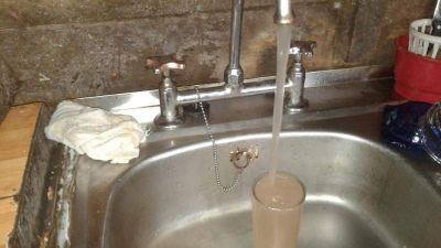 El agua potable con olor, mal sabor y color persistir� dos semanas