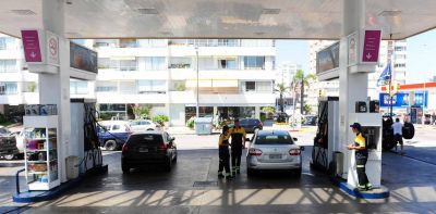 La nafta es m�s barata en Argentina que en Uruguay y Brasil