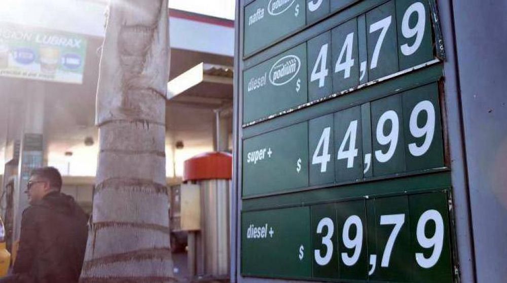 Las petroleras absorbieron el aumento de los impuestos y los precios se mantienen sin cambios
