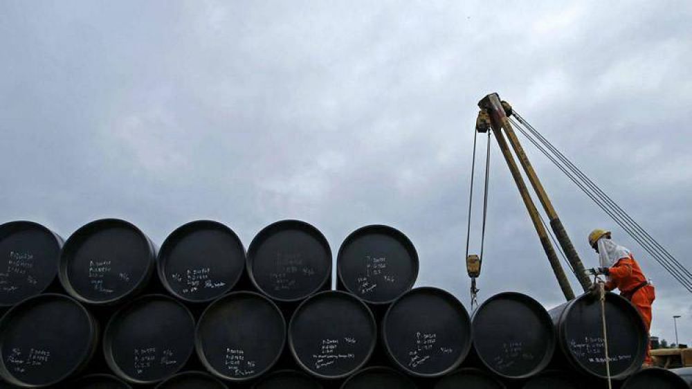 Pese a la desregulaci�n, los precios de los combustibles est�n desacoplados del contexto internacional