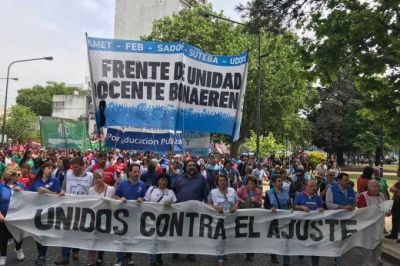 Docentes bonaerenses comienzan la semana con un nuevo paro provincial en contra de la �rebaja salarial�