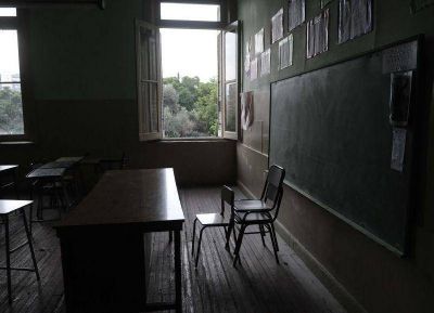 Entre 85 y 90 por ciento de acatamiento al paro docente en Berisso