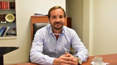 Paz Posse inspeccion� el avance de la planta potabilizadora de Tartagal