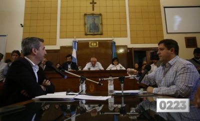 Detalles de una interpelaci�n hist�rica, m�s cachetazos y a Sierra de los Padres