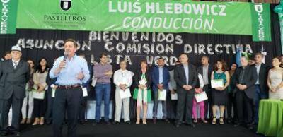 Pasteleros: Luis Hlebowicz asumi� un nuevo mandato 