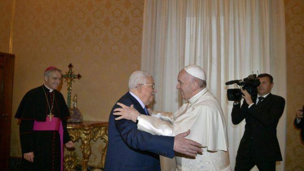 Papa-Abbas: relanzar el proceso de paz israel-palestino