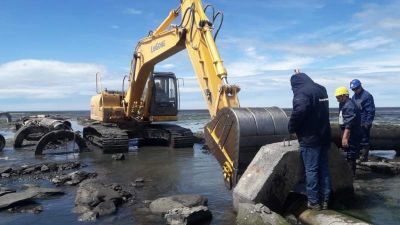 R�o Grande: Montan operativo para reparar ca�o en planta de efluentes cloacales