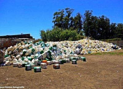 Encuentran m�s de 6 mil bidones en un predio cercano a la Ruta 86