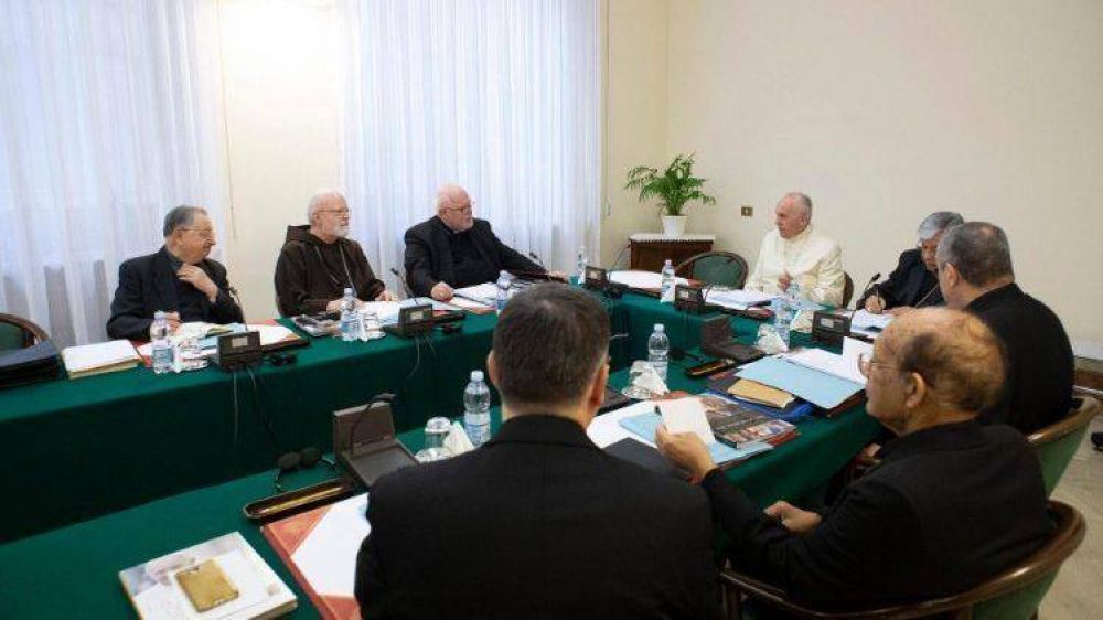 El Papa participa en la reunin del Consejo de Cardenales