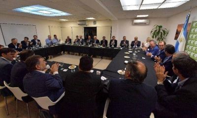 El PJ federal achic� su acto: pas� de Costa Salguero a una cumbre de referentes