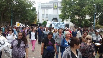 Sin incidentes: Municipales marcharon al Palacio Municipal en reclamo de los pagos atrasados