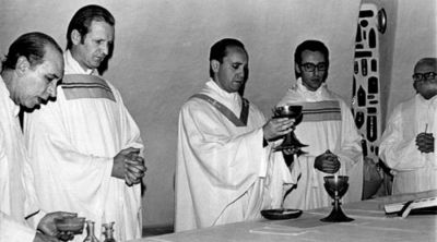La hermosa oraci�n que Jorge Bergoglio escribi� antes de ser ordenado sacerdote