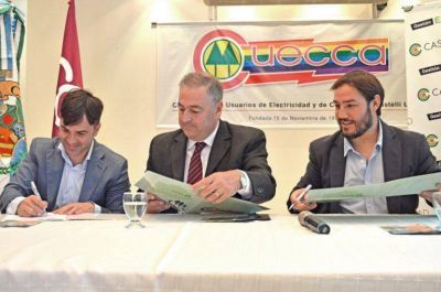 Castelli adhiri� a la red de municipios cooperativos