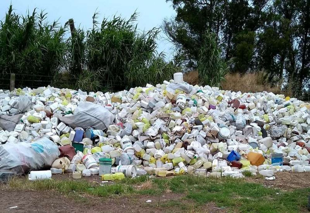 Secuestraron m�s de 13 mil bidones vac�os de agroqu�micos que iban a ser comercializados ilegalmente 