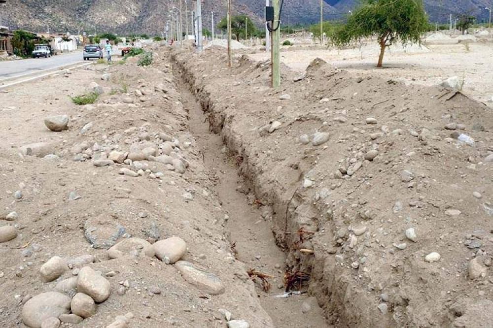En Cafayate se construye una nueva red de agua potable