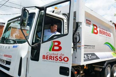 Berisso: basura acumulada tras una semana sin recolecci�n por las malas condiciones de los camiones
