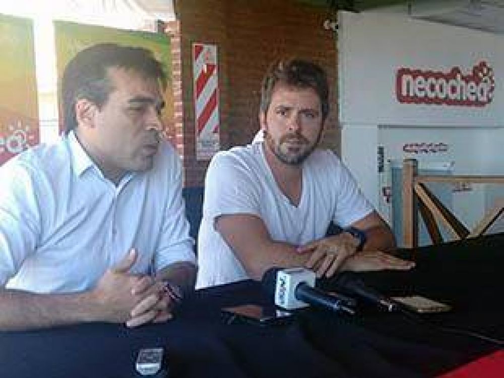 Eduardo Otero renunci� al Entur y lo anunci� junto al intendente
