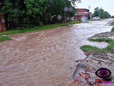 Vecinos realizaron un diagn�stico sobre los problemas pluviales del barrio Jard�n