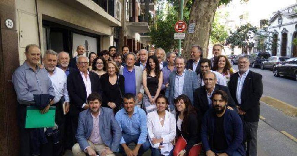 Histrica confluencia de abogados sindicales para rechazar el programa laboral de Macri