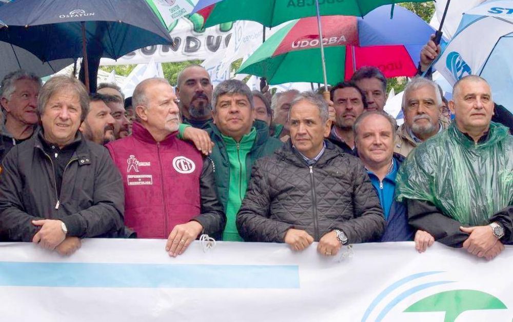 Frente Sindical conducido por Moyano moviliza por los jubilados