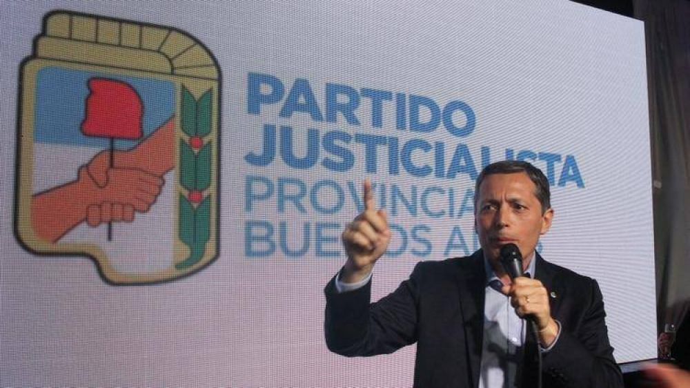 Con fuerte impronta kirchnerista y respaldo sindical, Fernando Gray asumi como presidente del PJ Bonaerense