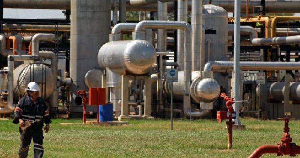Es inminente el cierre de Refinor hay 500 empleados al borde del despido