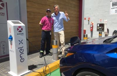 Axion habilit� el primer cargador para veh�culos el�ctricos