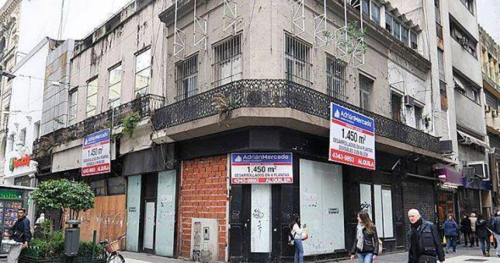 La cantidad de locales vacos en calle Florida duplica a la de 2001