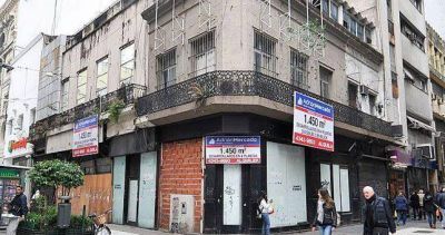 La cantidad de locales vac�os en calle Florida duplica a la de 2001
