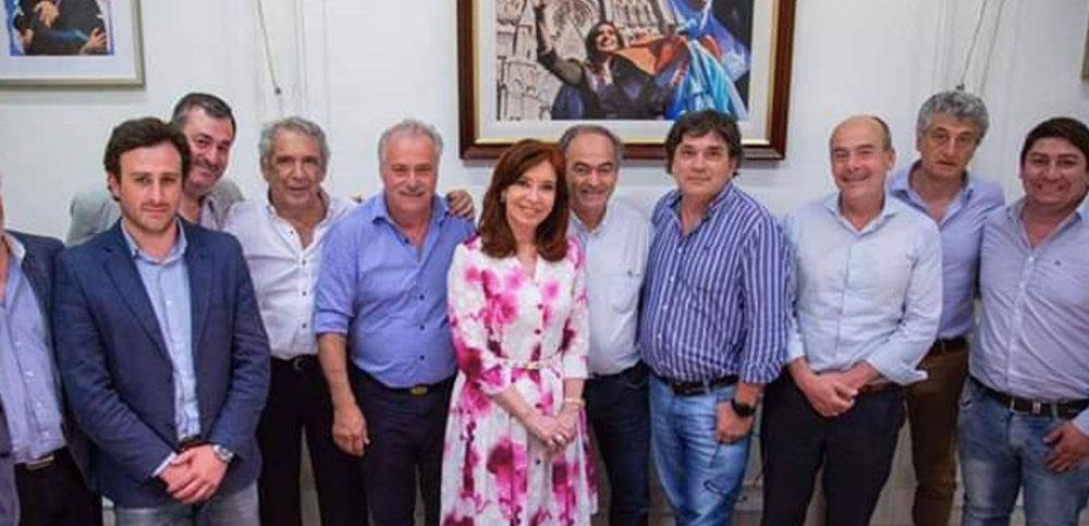 Barrera, muy cercano a Cristina Kirchner en un acto con miras a las elecciones del 2019