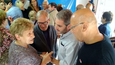 Centros de Jubilados de Necochea y Quequ�n con directivos de Anses