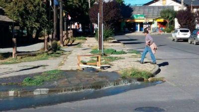 El Gobierno nacional ejecutar� obras cloacales en Bariloche