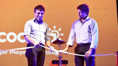Con un claro mensaje a la familia necochense, L�pez inaugur� la temporada 2019